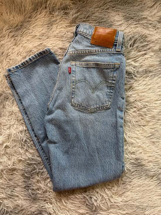 Levi's Denim - Levi's Premium 501 Original Fit Jeans Light Wash Size 25x28
